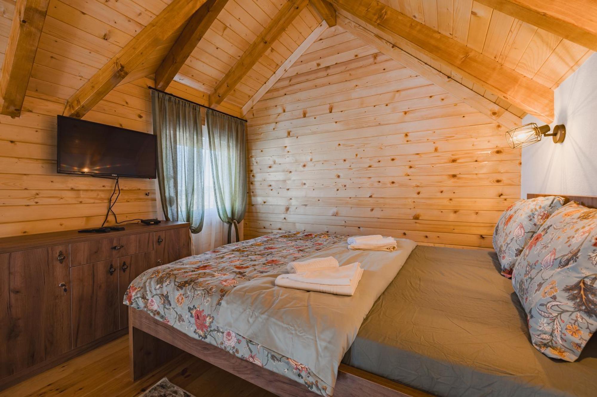 Mountain House Ivanovic Moticki Gaj Buitenkant foto