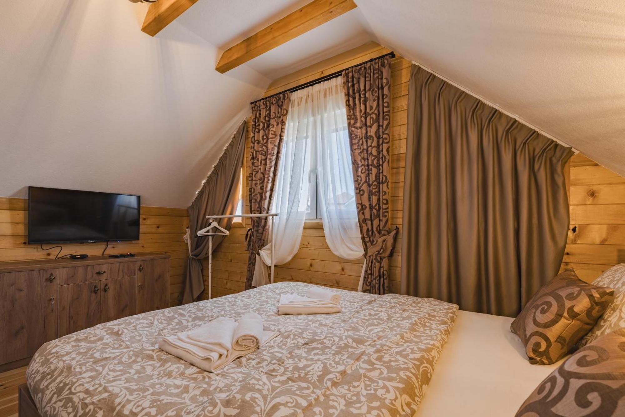 Mountain House Ivanovic Moticki Gaj Buitenkant foto